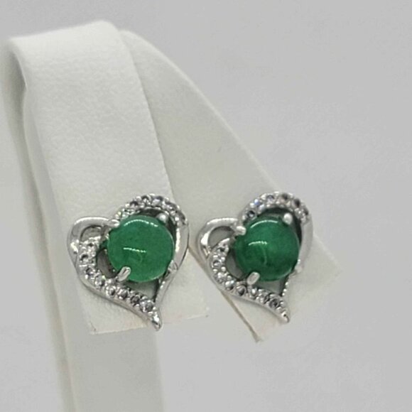Brand NEW Heart jade Earrings - Picture 1 of 4